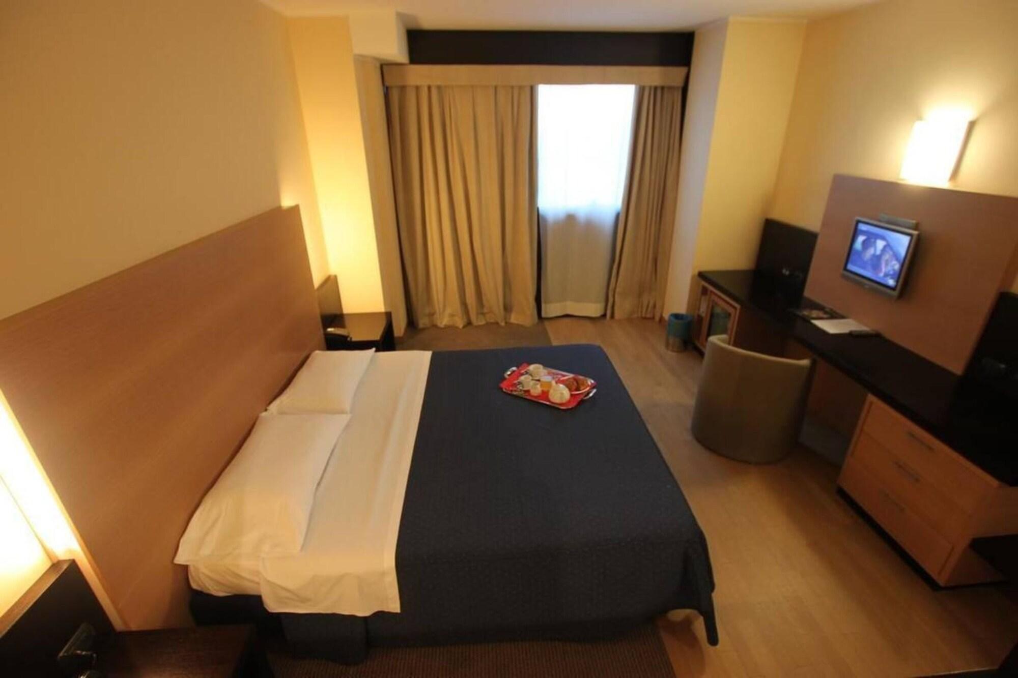 Golf Hotel Лайнате Экстерьер фото